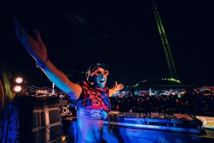 Fisher ReWork of Bob Sinclair - World Hold On